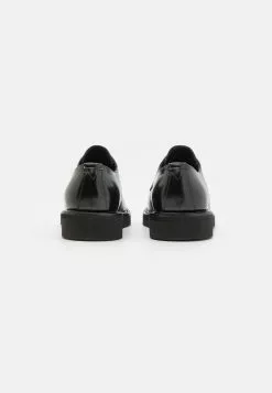 Hemden Winkel -Hemden Winkel 207742c6ed634a4bba5c2038dff0f08f