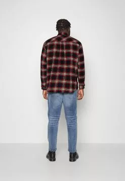 Jack & Jones JOROWEN CHECK COMFORT SHIRT - Overhemd -Hemden Winkel 289fb30081d14e67a1fb652f6cbf415e