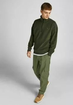 Hemden Winkel -Hemden Winkel 32a2c2a21e86428f81bb51ccf970e3a0