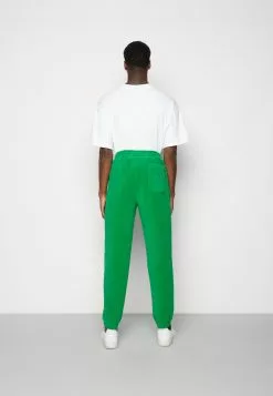 Tommy Jeans RELAXED WINTER SIGNATURE PANT - Trainingsbroek -Hemden Winkel 40ada45496124975974c59c52bd9196e