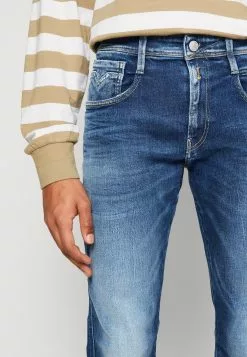 Replay ANBASS PANTS RECYCLED - Slim Fit Jeans -Hemden Winkel 47a12d785a364cc5876de386152a6d1c