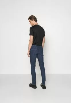 Emporio Armani POCKETS PANT - Slim Fit Jeans -Hemden Winkel d64299f3982d4e059bc67eccb3e1a5ca