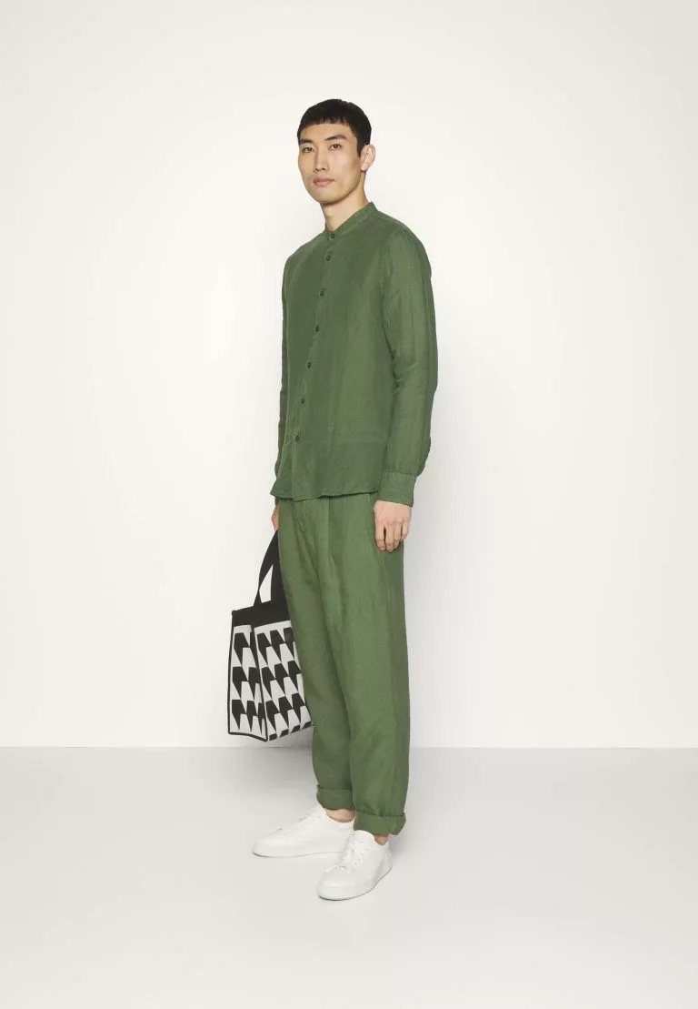 Hemden Winkel -Hemden Winkel 5c801e0d78e340f29296f69b08d3998d 768x1109 1